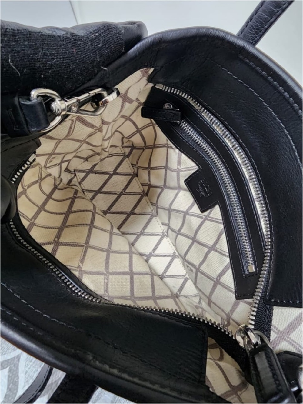 Authentic MCM Visetos Mini Toni Shopper Tote Bag Black/Grey - Picture 7 of 13